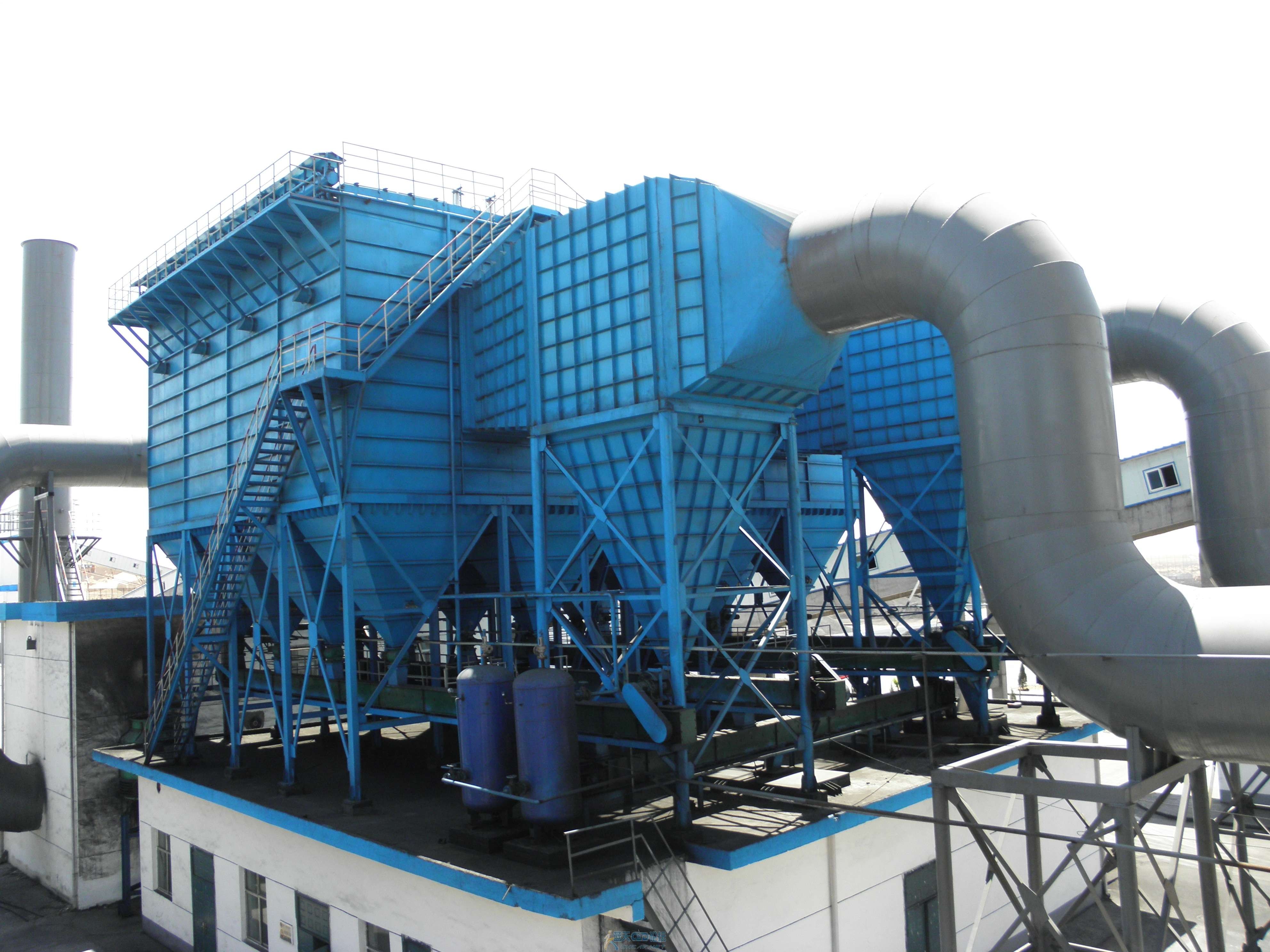 Bag dust collector for coking plant
